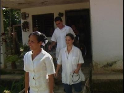 Quienes escuchan el arroyo de la sierra