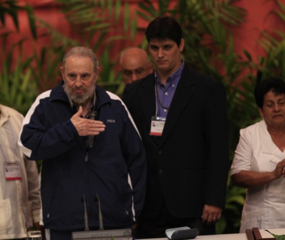 Ra&uacute;l en la Clausura del VI Congreso del PCC. Foto: Ismael Francisco